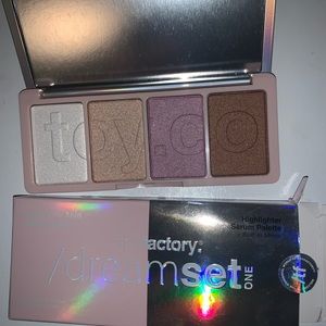 Toyfactory Highlighter Palette